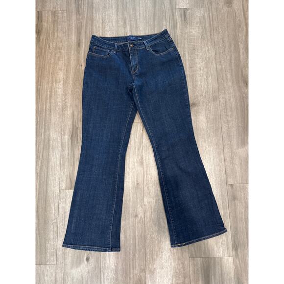 Levi's San Francisco Bold Curve Classic Boot Cut Size Women's 14/32 - Picture 1 of 9